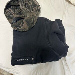 YoungLA Black Sweatshirt with Camouflage Scarf
